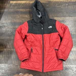 The North Face Boys Large Red Black Puffer Jacket Reversible Sherpa GUC
